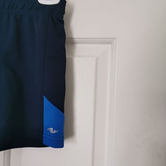 5/$10 Athletic works ? Boys shorts size 12-18 m - Picture 3 of 4